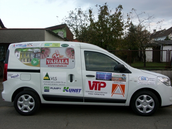 Společnost VÁHALA se finančně podílela na koupi auta pro organizaci VIDA - sociální služby s.r.o.